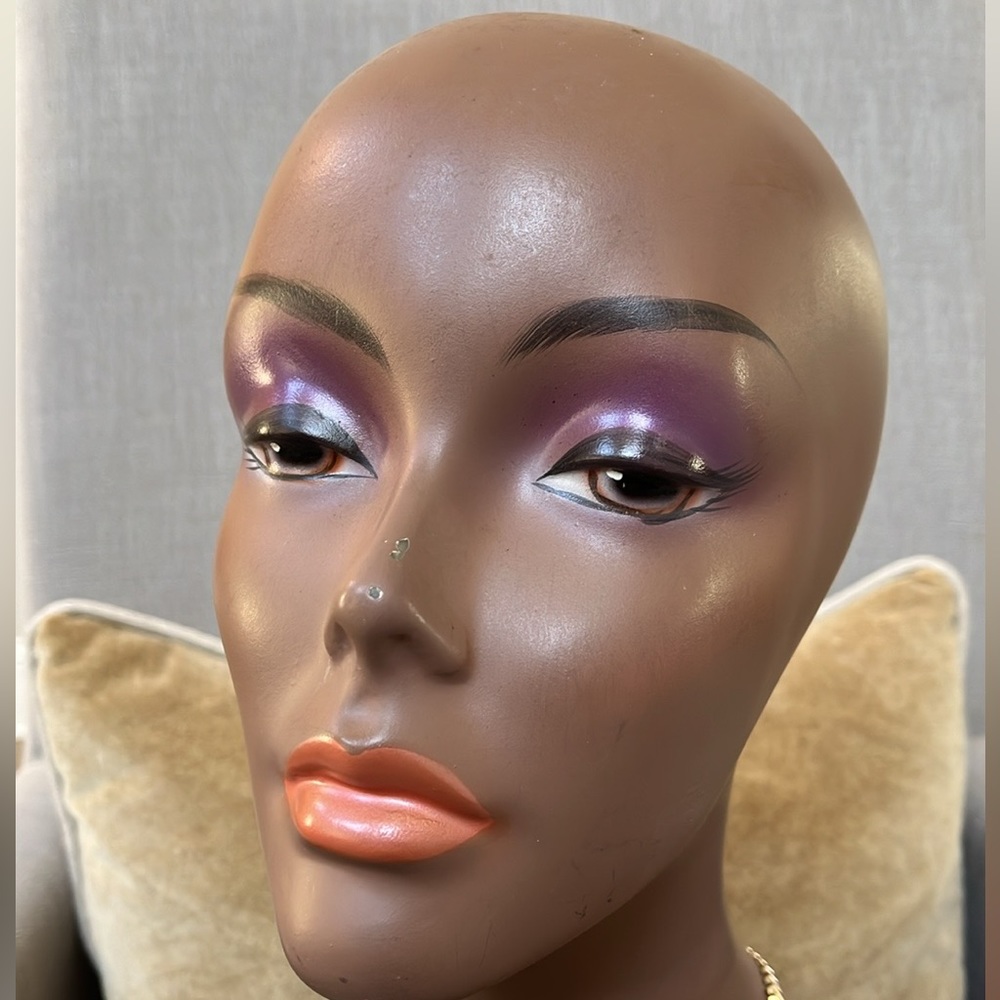 Mannequin Head - image 3